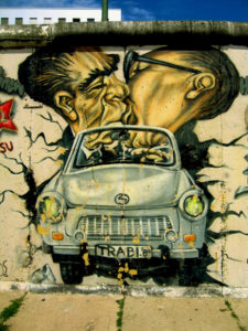 Graffiti na pozůstatcích Berlínské zdi, autor: Michal Prouza
